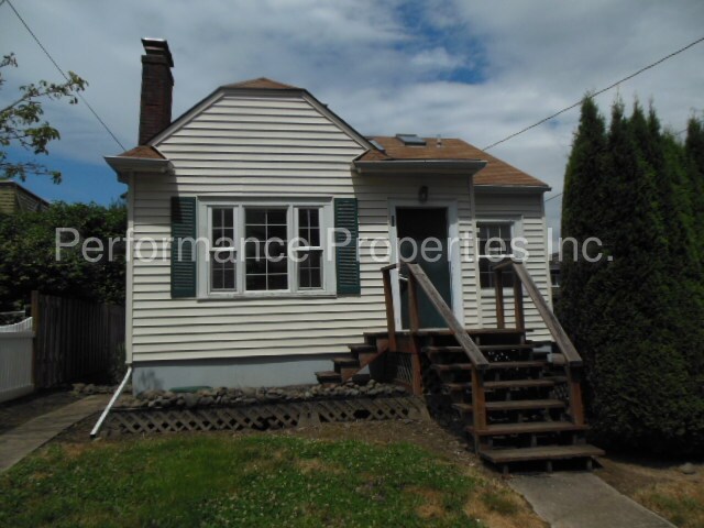 Building Photo - 535 SW Vermont St