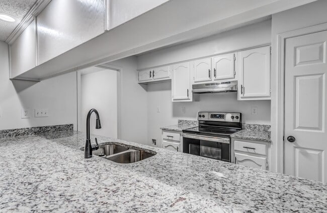 Photo - 1242 Grange Way Dr House