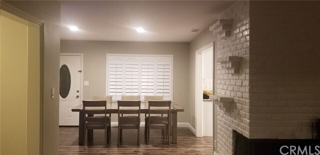 Foto del edificio - 1512 W Elm Ave