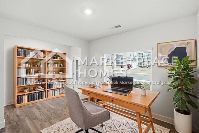 Building Photo - 8203 Watercolour Ln