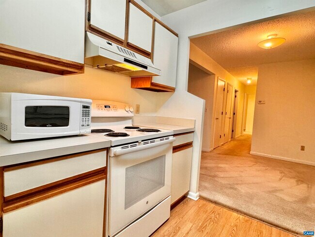 Building Photo - 125 Turtle Creek Rd