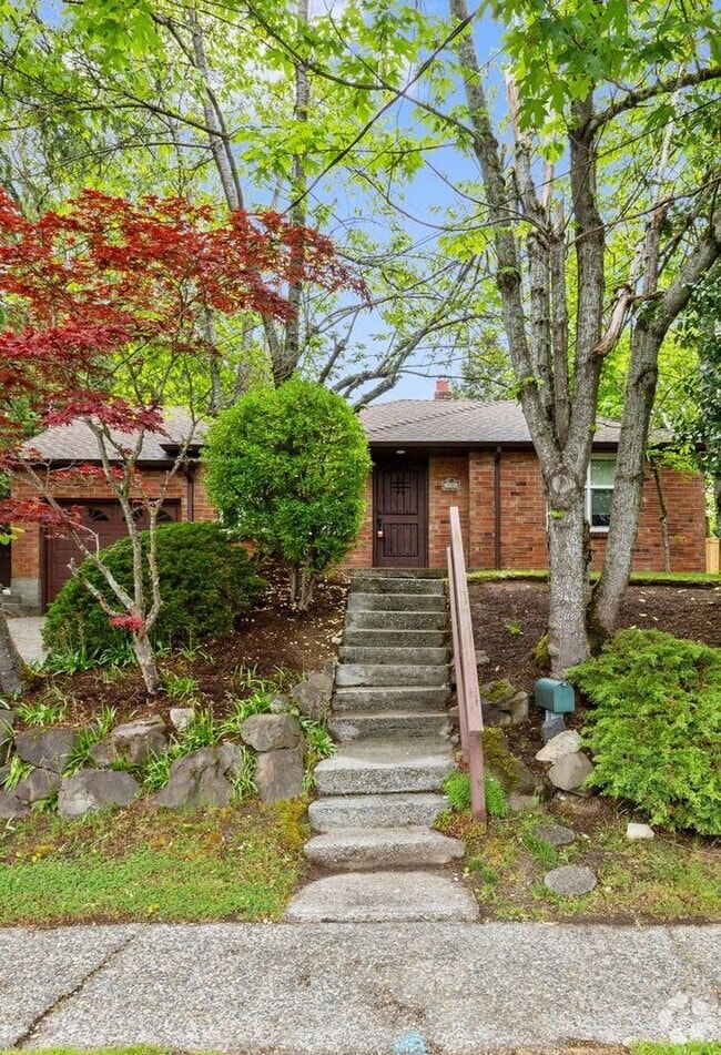 Building Photo - 3504 SW 107th St