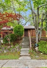Building Photo - 3504 SW 107th St