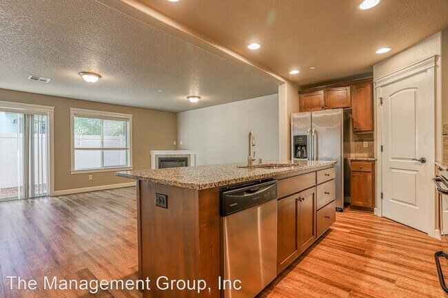 Foto del edificio - 4 br, 3 bath House - 8226 NE 20th Street