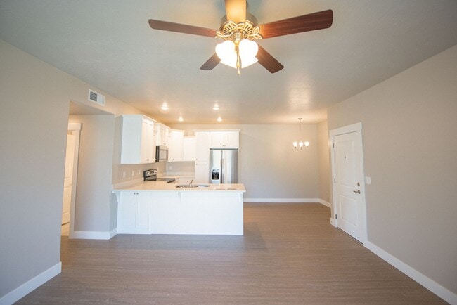 Building Photo - Gorgeous 3-Bed Condo at The Village on 12th in Heber. Great Location and Amenities!