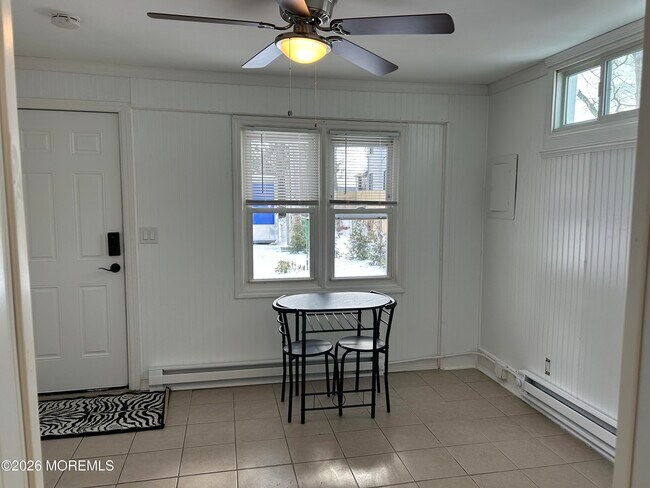 Foto del edificio - 1225 7th Ave