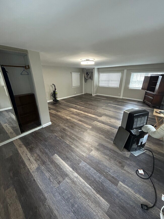 Foto del edificio - 9539 Possum Hollow Rd