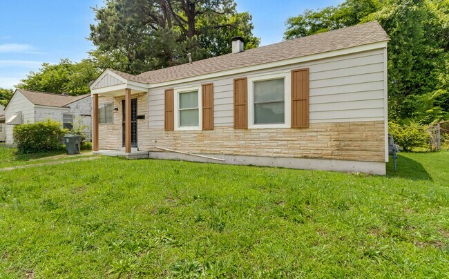 Foto del edificio - Charming 3 bedroom 1 bath home - OPEN TO S...