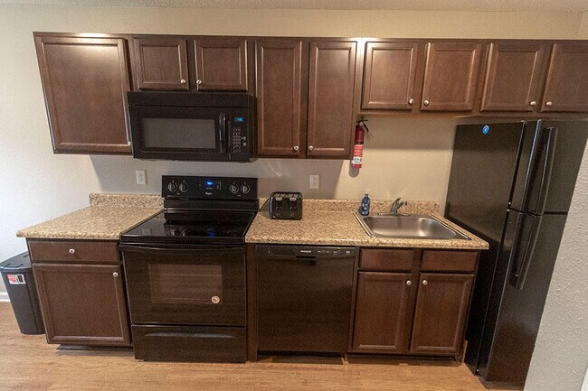 Foto del edificio - 105 N Garth Ave