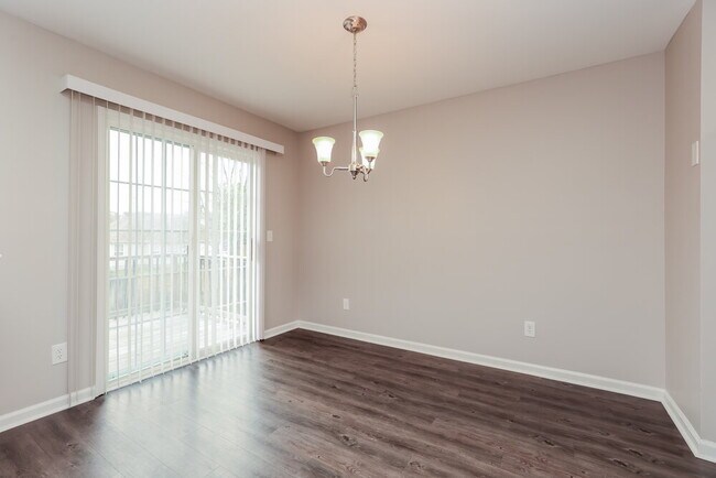 Building Photo - 406 Meagan Cove