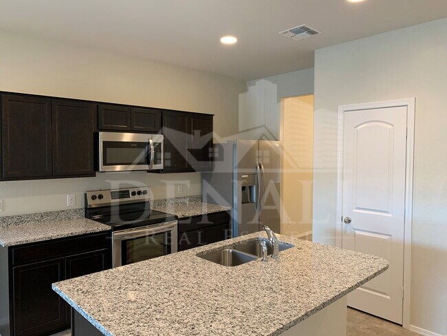 Foto del edificio - 36837 W Mediterranean Way