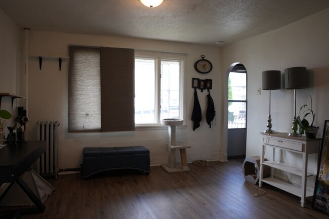 Foto del edificio - 1130 Blair Ave