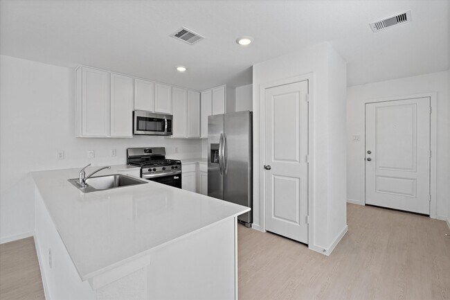 Foto del edificio - 28731 Texas Plns Dr