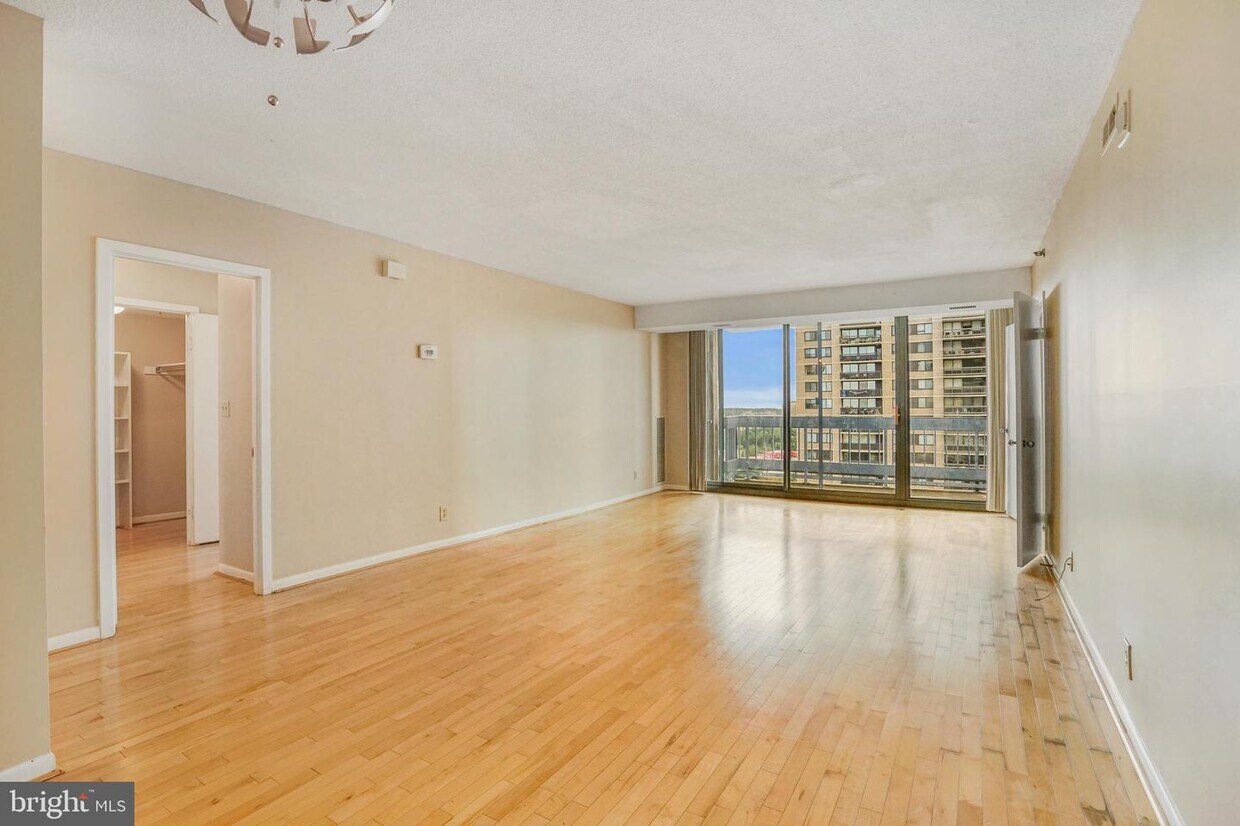 5505 Seminary Rd Unit 1203N, Falls Church, VA 22041 Room for Rent in
