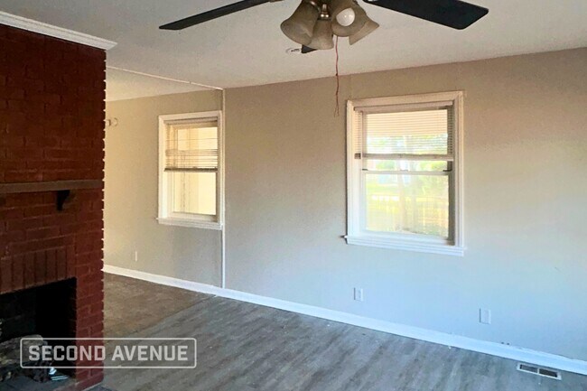 Foto del edificio - 2728 Barry Dr