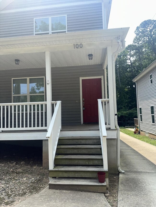 Building Photo - 912 Chaney Rd