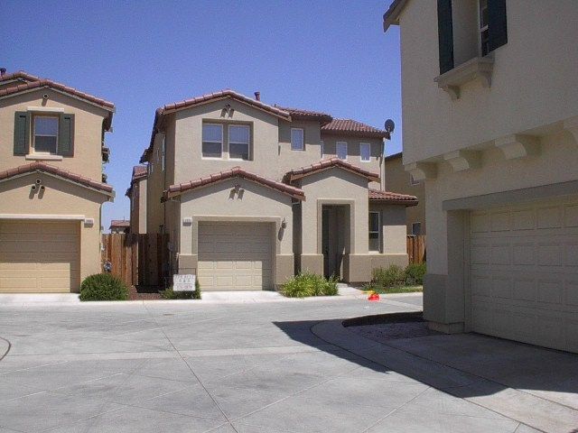 Building Photo - 3993 Martis St.