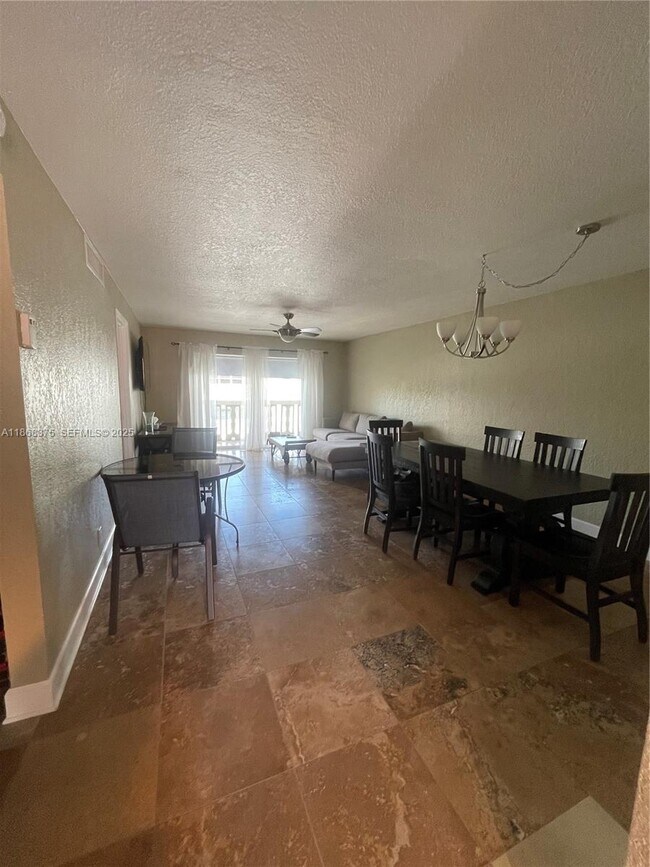 Foto del edificio - 410 SE 2nd St