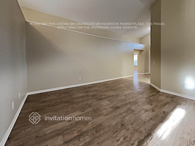 Foto del edificio - 13768 Meadowpark Ave