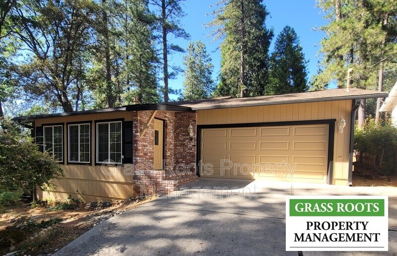 Primary Photo - 11802 Francis Dr