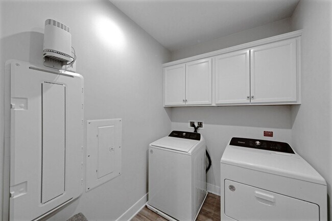 Building Photo - Charming 2BR Condo in National Harbor