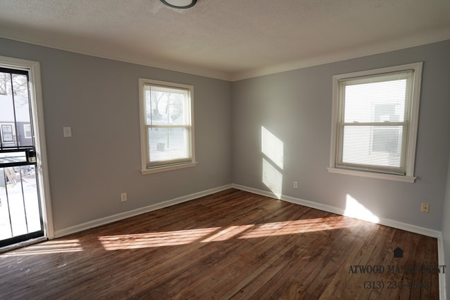 Building Photo - Fully Renovated 3-Bedroom Home – Move-In Ready for You!