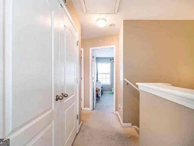 Building Photo - 801 Broderick Cir