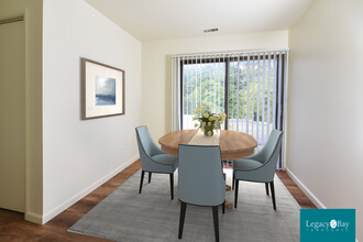 Legacy Bay Townhomes photo'