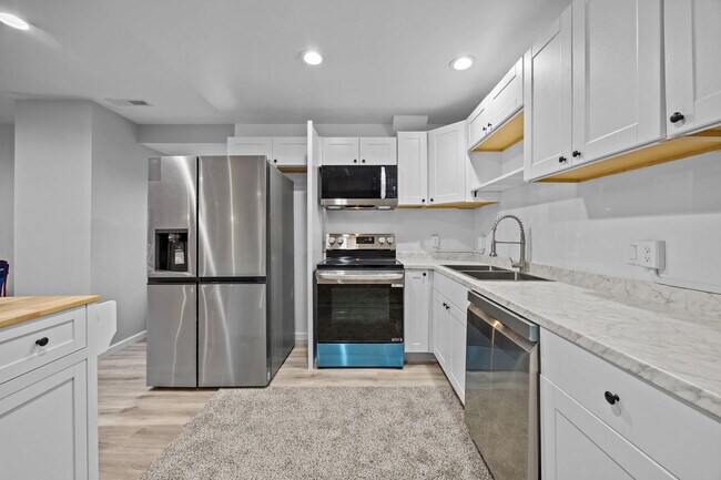 Foto del edificio - 3613 River Rd