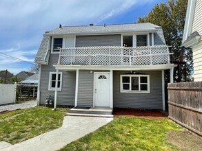 Building Photo - 64 Arnold St