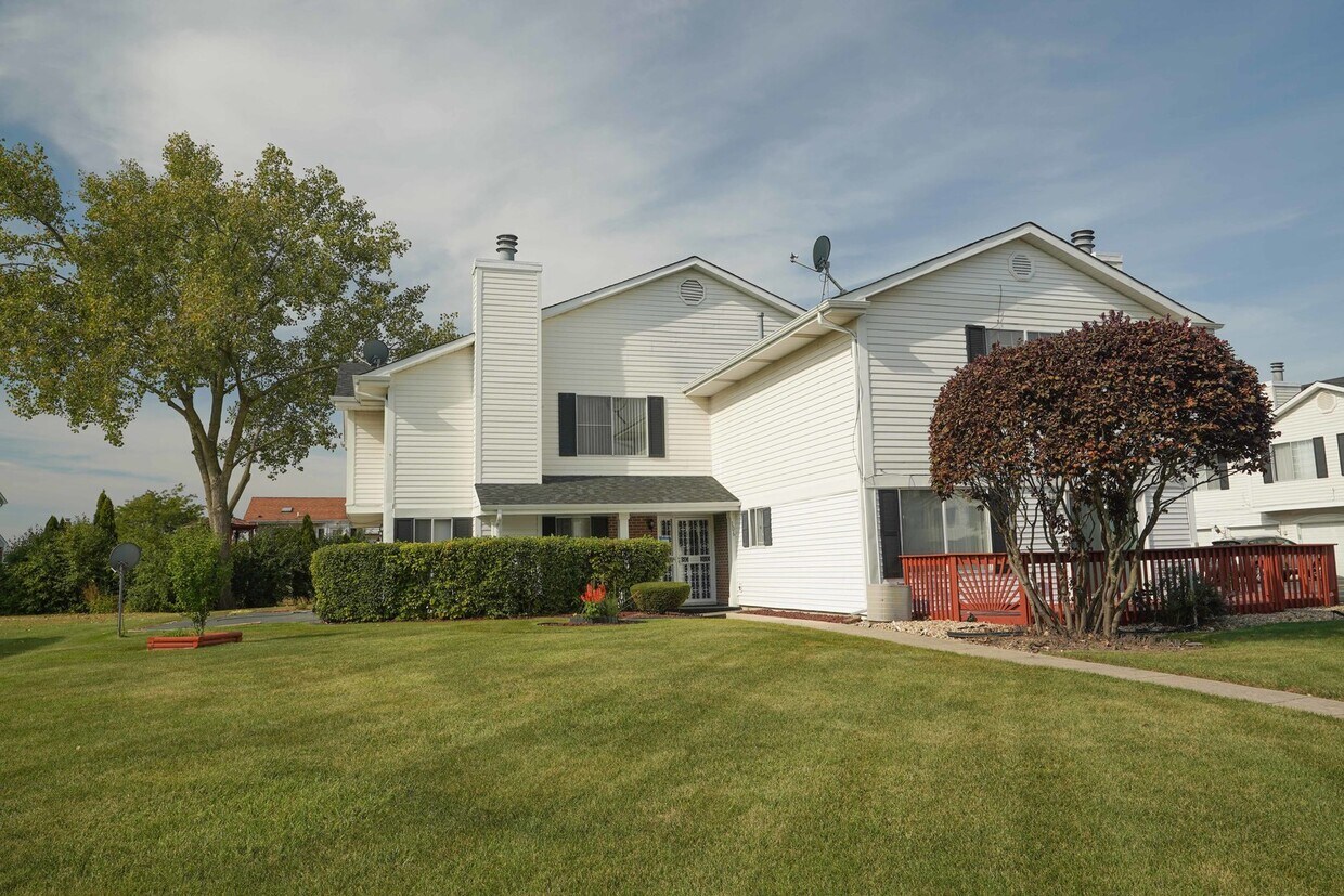 106 Churn Rd, Matteson, IL 60443 Townhome Rentals in Matteson IL