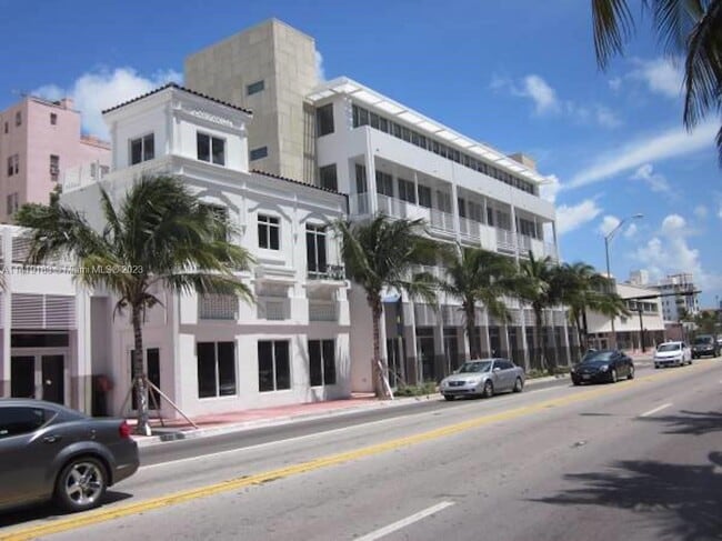 Building Photo - 200-223 23rd St