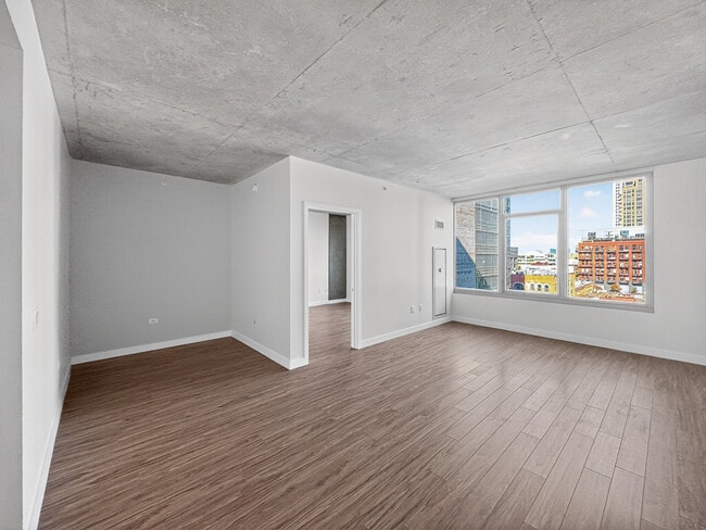 Photo - 167 N Desplaines St Apartment