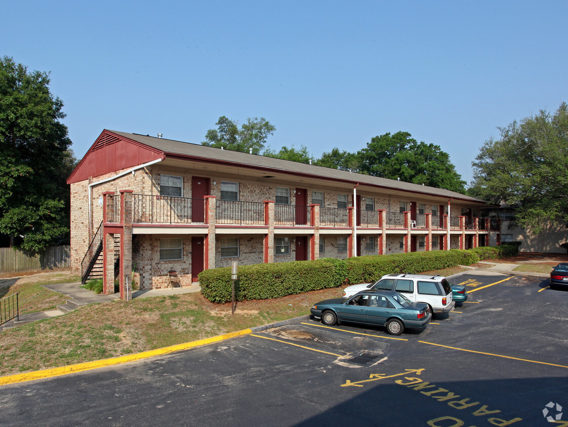 Primary Photo - The Moorings Apartments