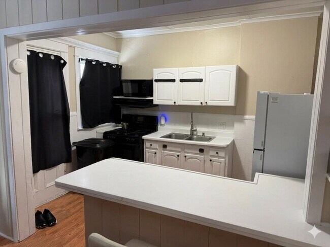 Foto del edificio - 901 W Main St