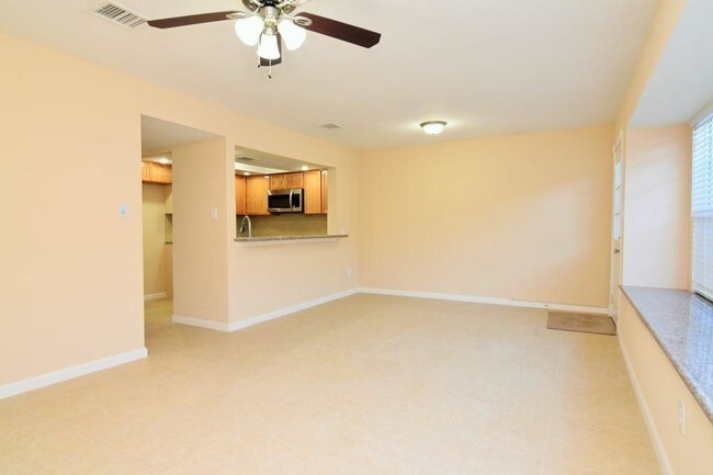 Building Photo - 12887 High Star Dr