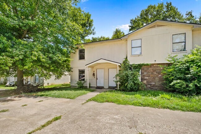 Building Photo - 514 N Betty Jo Dr