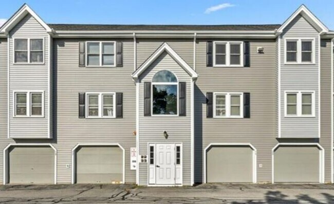 Building Photo - 74 Tennis Plaza Rd