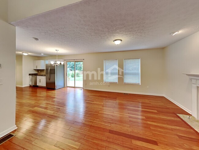 Foto del edificio - 640 Norfolk Square S