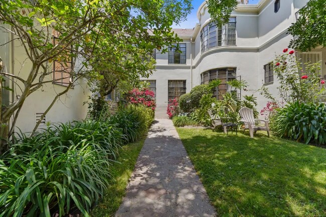 Foto del edificio - 4707 Finley Ave