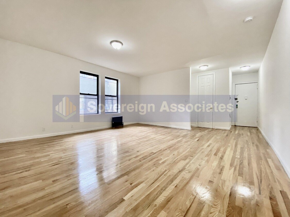 Primary Photo - Bennett Ave, gut renovated 2 bedroom.