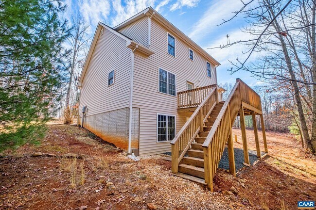 Building Photo - 1320 Old Ridge Rd