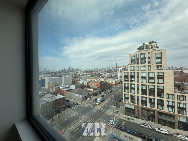 Foto del edificio - 635 4th Ave Ave