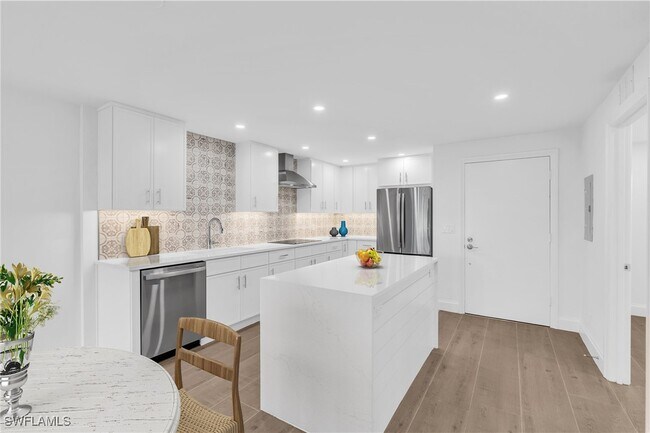 Foto del edificio - 1085 Forest Lakes Dr