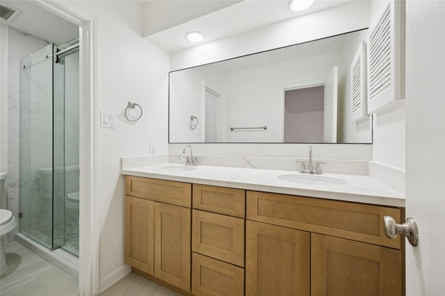 Foto del edificio - 705 Harold St