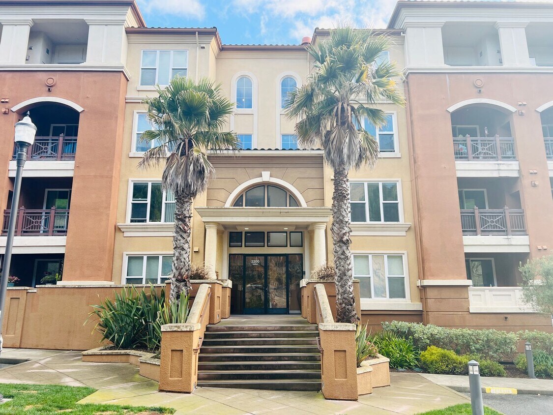 Beautiful Penthouse Condo with Gorgeous Ba... - Beautiful Penthouse Condo with Gorgeous Ba...