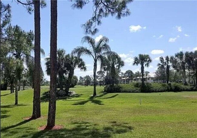 Foto del edificio - ***NORTH NAPLES***FIRST FLOOR*** 2 BEDS/2 ...