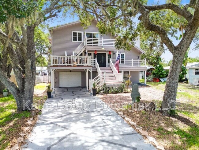 Building Photo - 9934 Peninsular Dr