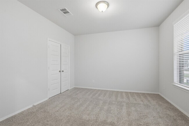 Building Photo - 26123 Emory Holw Dr