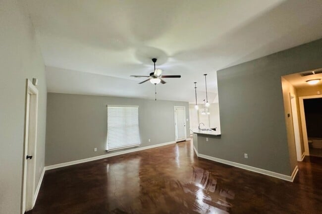 Building Photo - 8948 Smith Ranch Dr